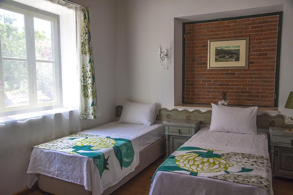Dalyan Butik Otel Hayat Bahcesi Ayvalı Esterno foto