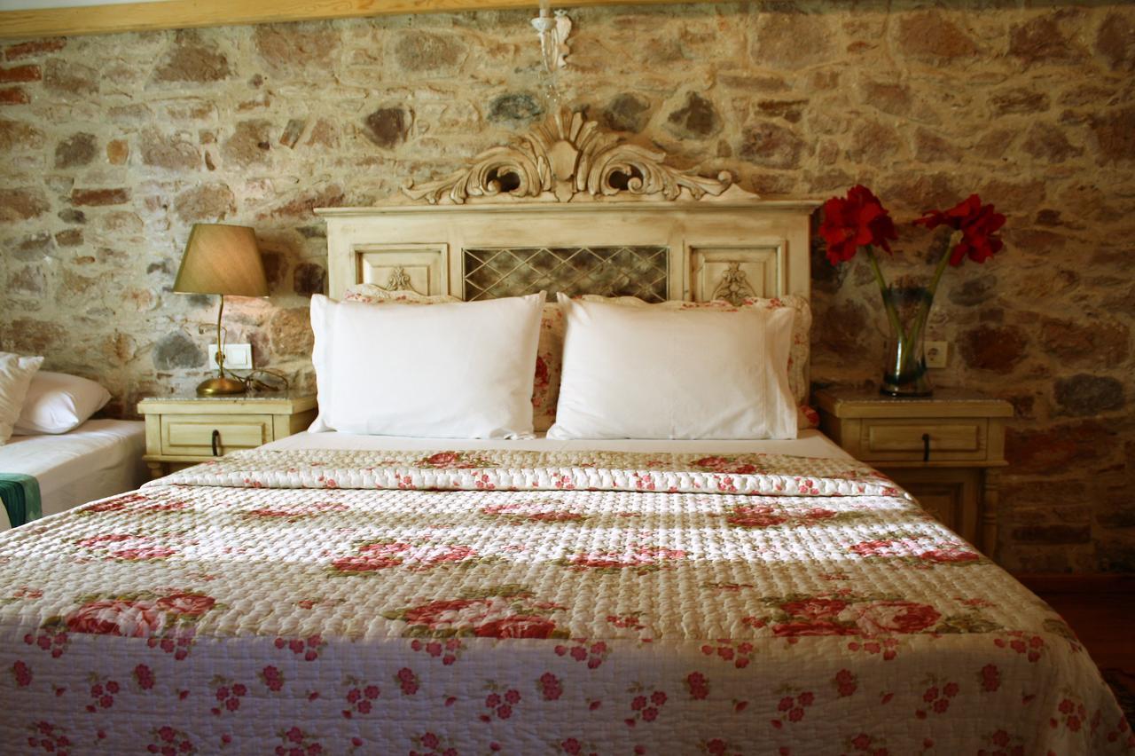 Dalyan Butik Otel Hayat Bahcesi Ayvalı Esterno foto